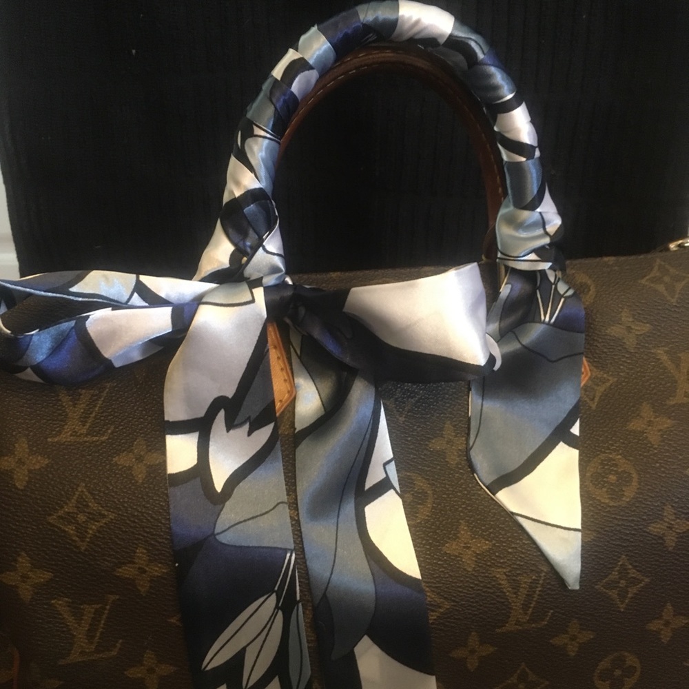 Purse scarf 2 handle covers navy blue white